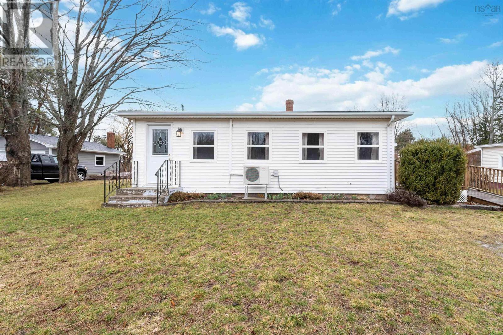 5899 Highway 1, Cambridge, Nova Scotia  B0P 1G0 - Photo 4 - 202505360