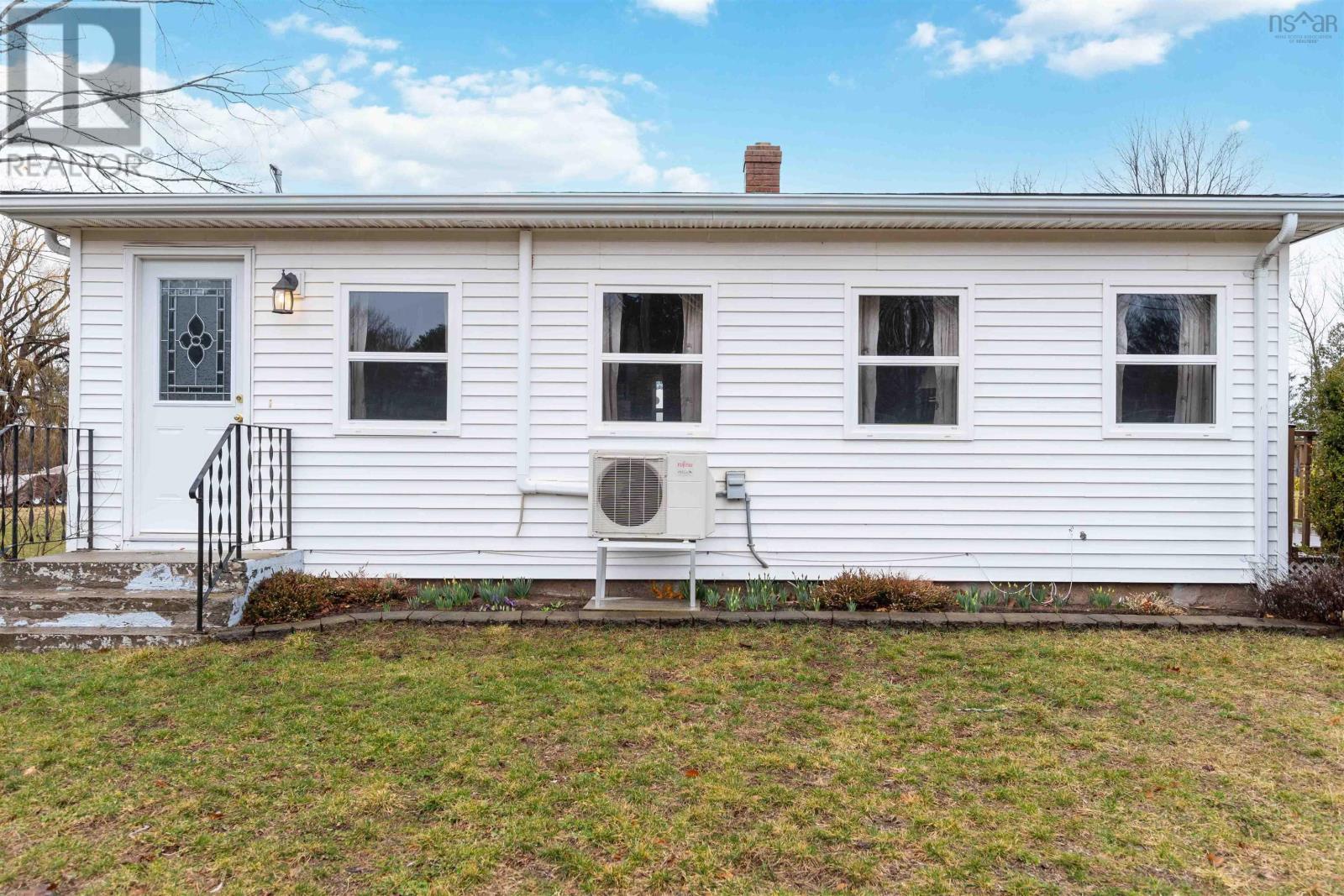 5899 Highway 1, Cambridge, Nova Scotia  B0P 1G0 - Photo 5 - 202505360