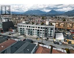 402 4352 HASTINGS STREET, Burnaby, British Columbia