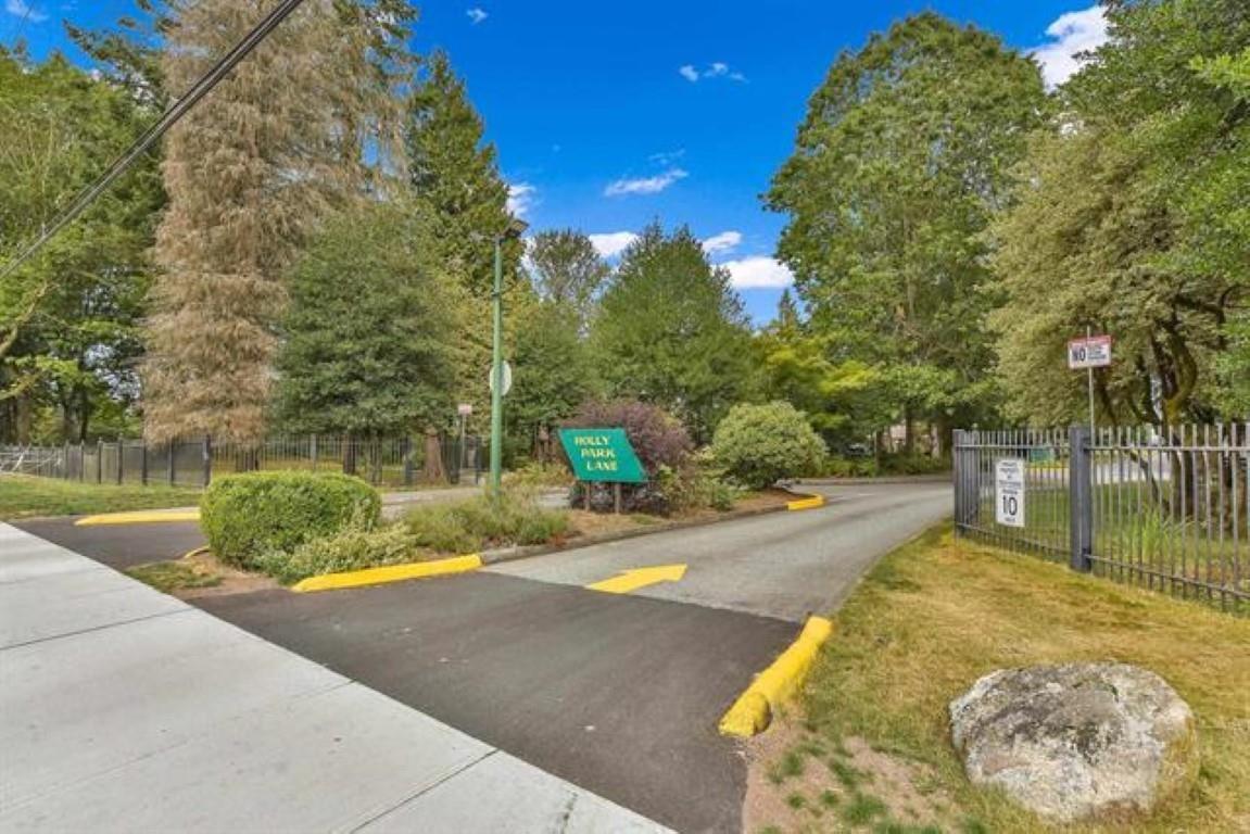 Property at 14826 HOLLY PARK LANE image 2