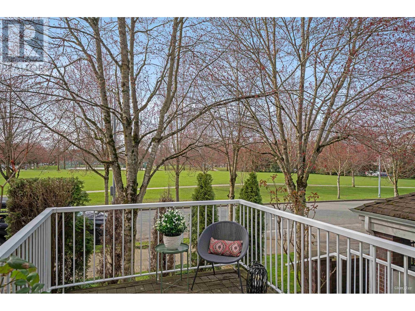 1 5840 DOVER CRESCENT, richmond, British Columbia