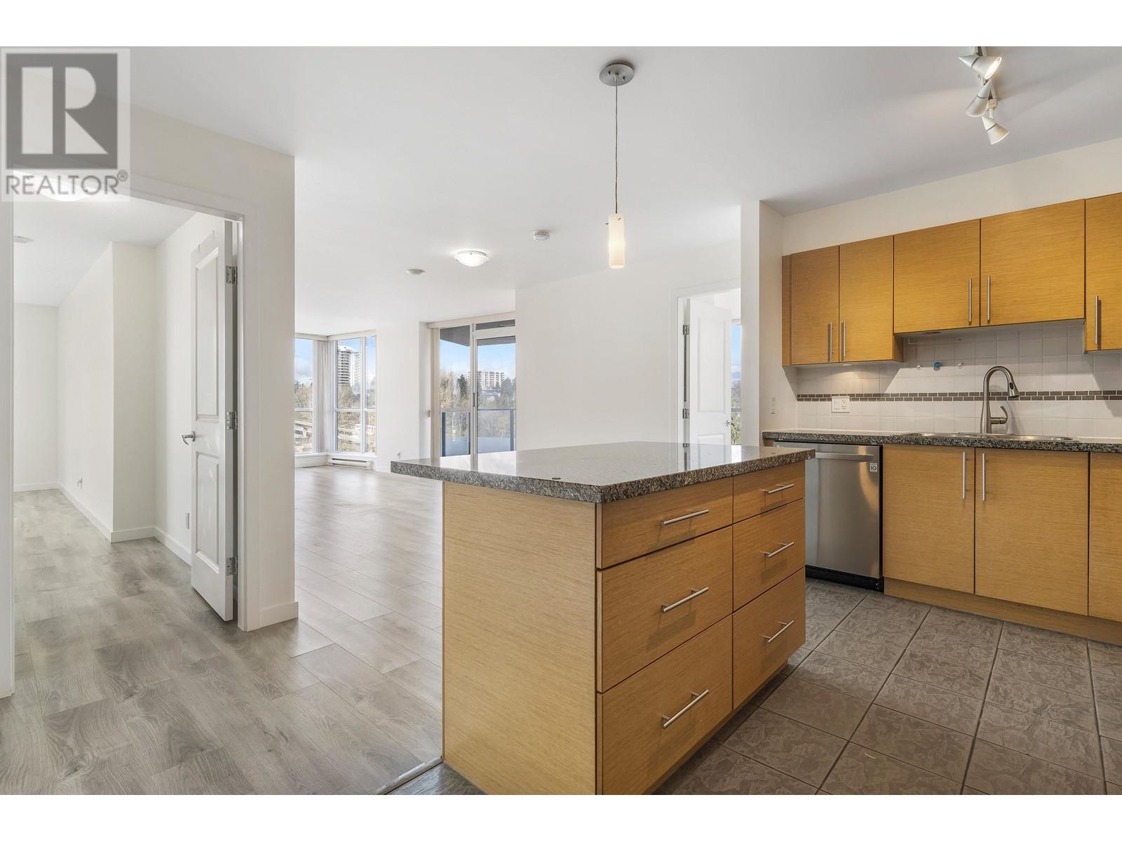 Listing Picture 13 of 30 : 1106 5611 GORING STREET, Burnaby / 本拿比 - 魯藝地產 Yvonne Lu Group - MLS Medallion Club Member