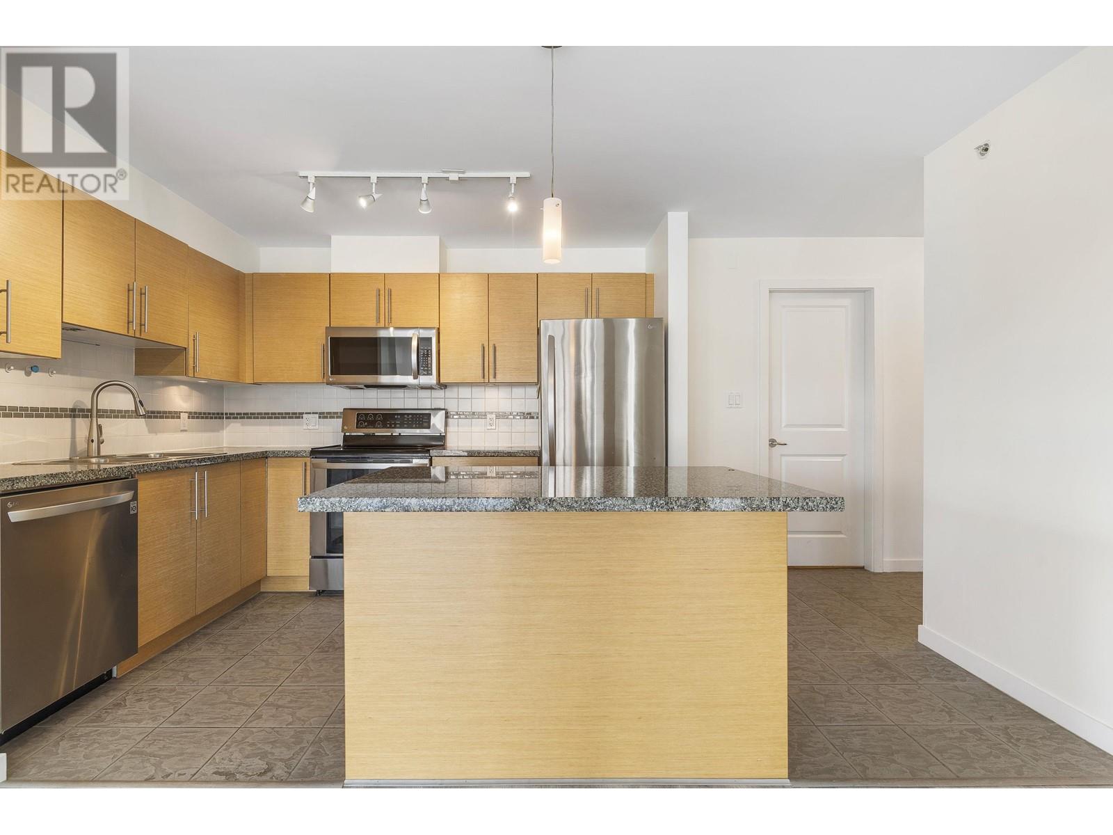 Listing Picture 12 of 30 : 1106 5611 GORING STREET, Burnaby / 本拿比 - 魯藝地產 Yvonne Lu Group - MLS Medallion Club Member