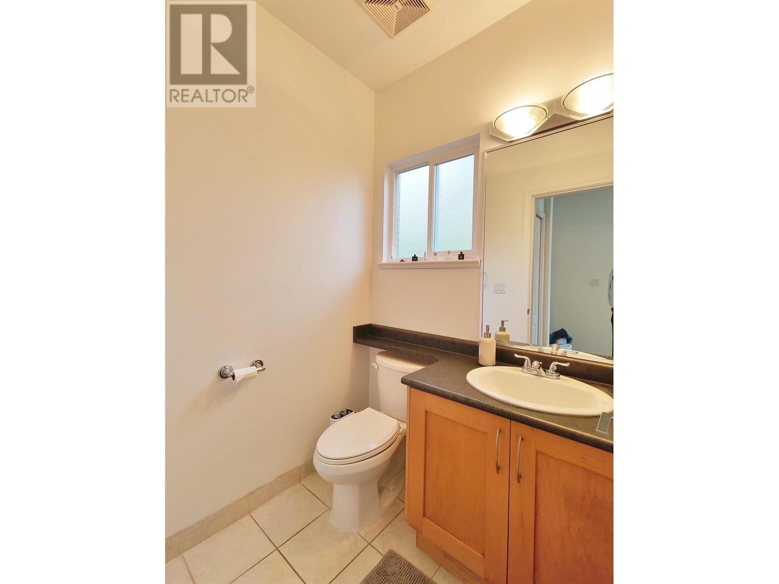 561 W 28th Street, North Vancouver, British Columbia  V7N 2J6 - Photo 15 - R2981107