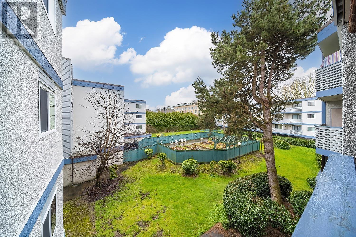 Listing Picture 17 of 18 : 212 8651 WESTMINSTER HIGHWAY, Richmond / 烈治文 - 魯藝地產 Yvonne Lu Group - MLS Medallion Club Member