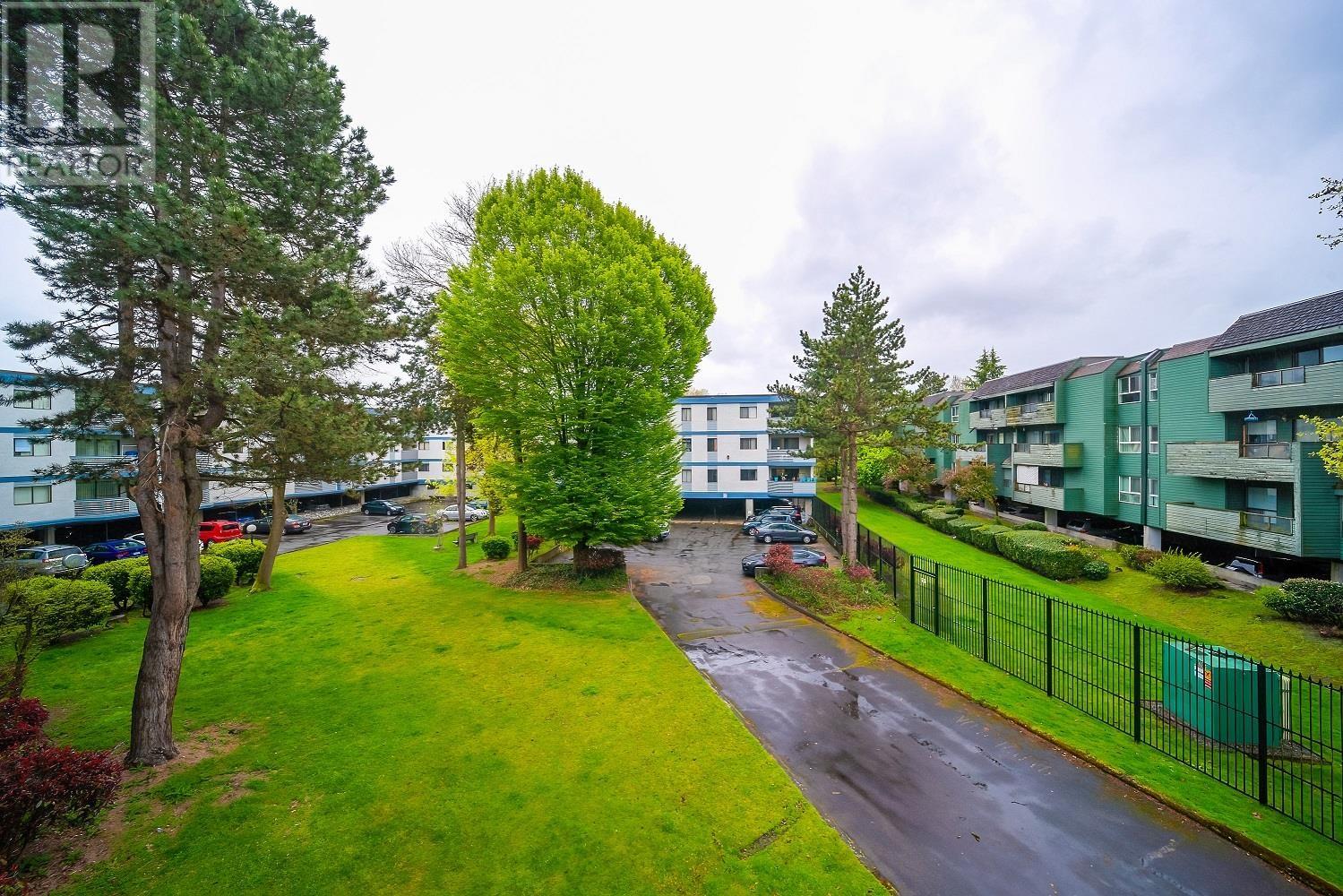 Listing Picture 18 of 18 : 212 8651 WESTMINSTER HIGHWAY, Richmond / 烈治文 - 魯藝地產 Yvonne Lu Group - MLS Medallion Club Member
