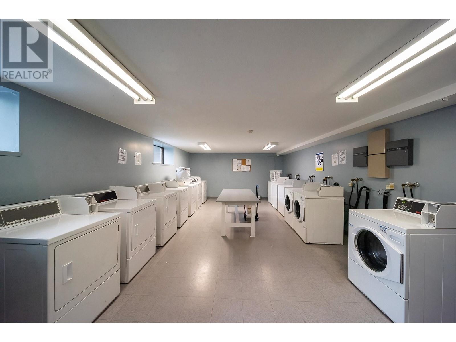Listing Picture 13 of 18 : 212 8651 WESTMINSTER HIGHWAY, Richmond / 烈治文 - 魯藝地產 Yvonne Lu Group - MLS Medallion Club Member