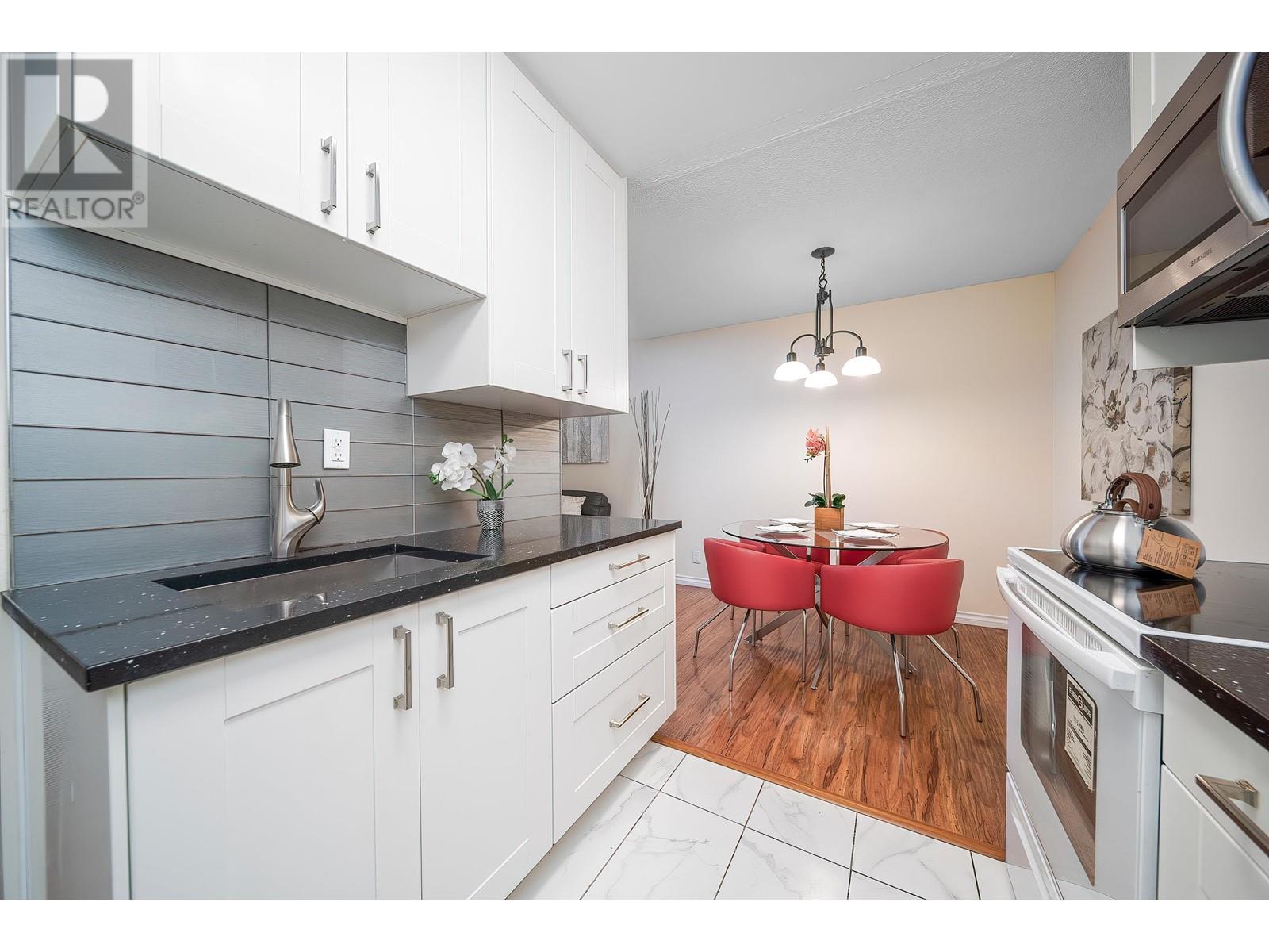 Listing Picture 9 of 18 : 212 8651 WESTMINSTER HIGHWAY, Richmond / 烈治文 - 魯藝地產 Yvonne Lu Group - MLS Medallion Club Member