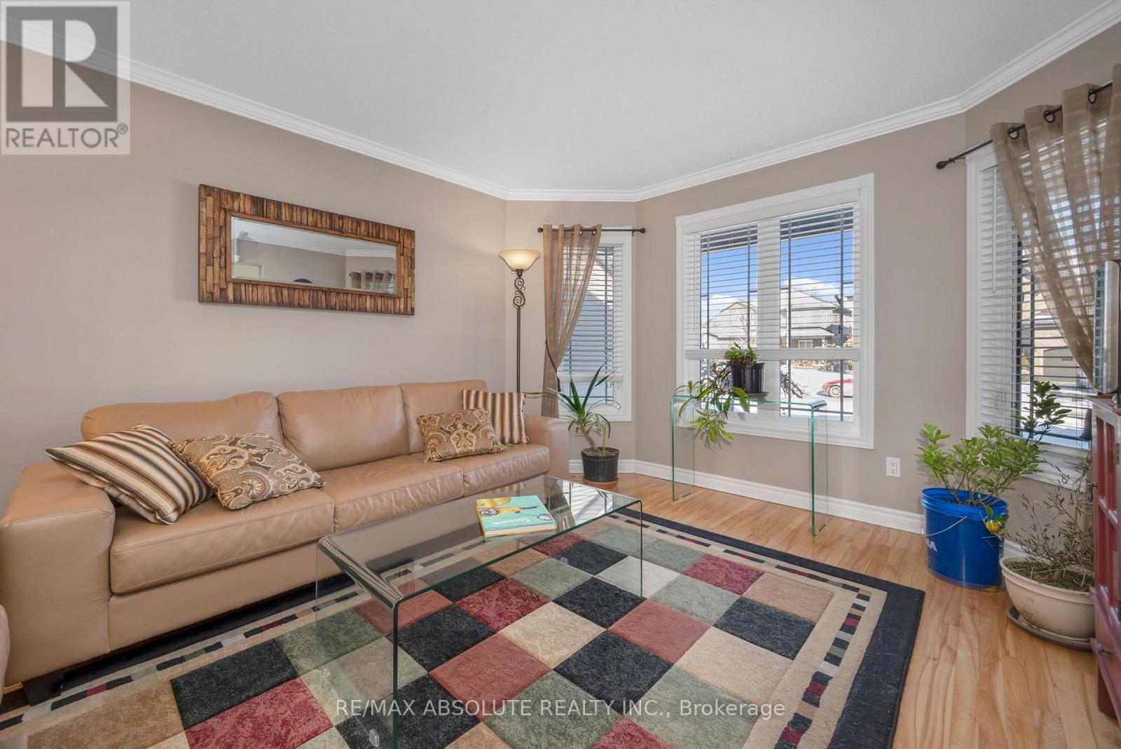 Property at 72 RADISSON DRIVE image 5