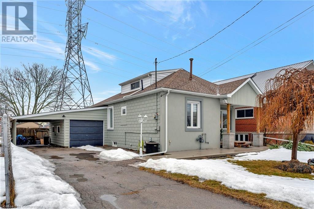 Property at 520 COCHRANE Road image 3