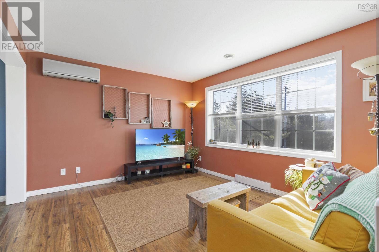 579 Highway 1, Mount Uniacke, Nova Scotia  B0N 1Z0 - Photo 10 - 202505718