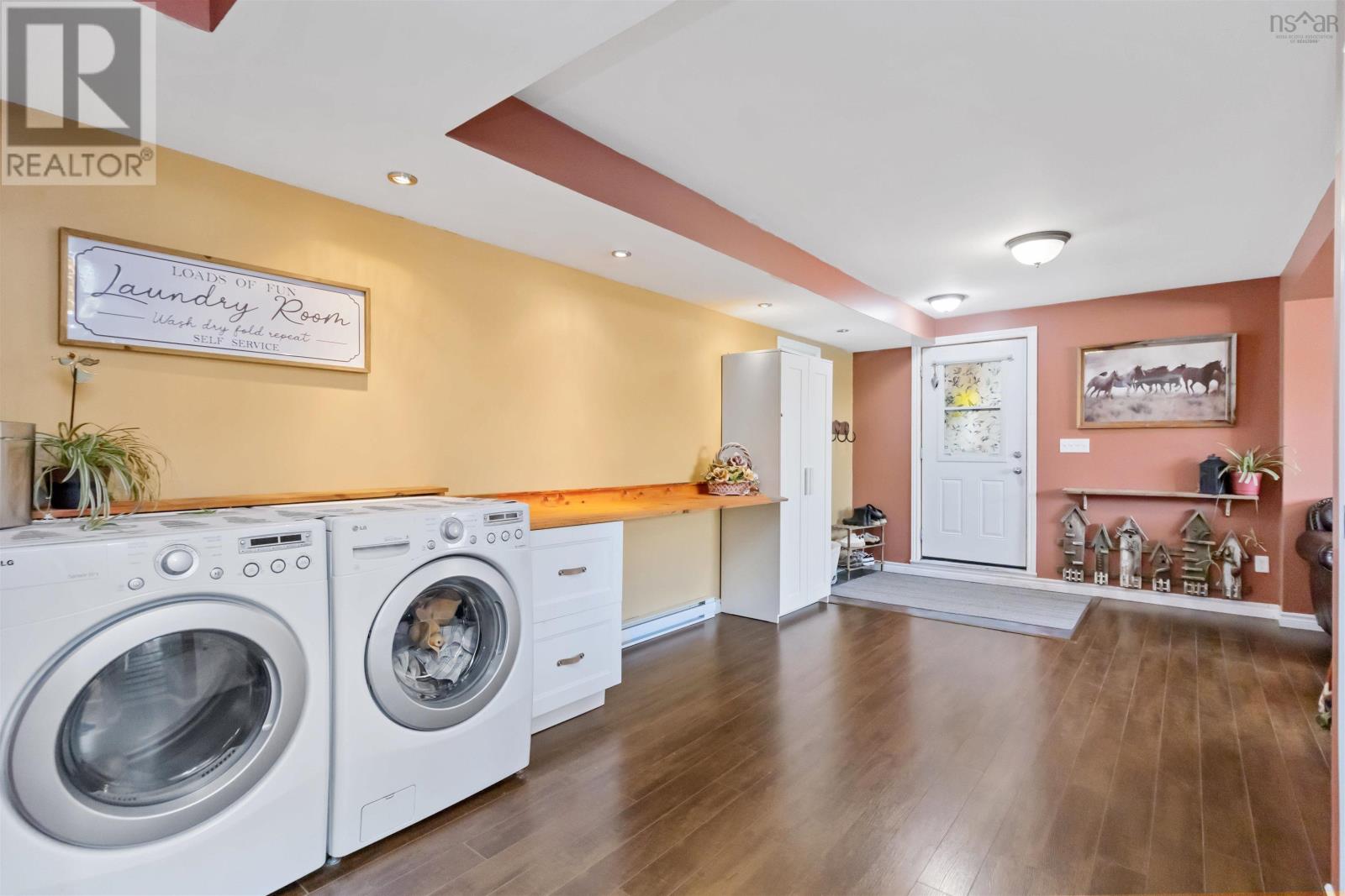 579 Highway 1, Mount Uniacke, Nova Scotia  B0N 1Z0 - Photo 36 - 202505718