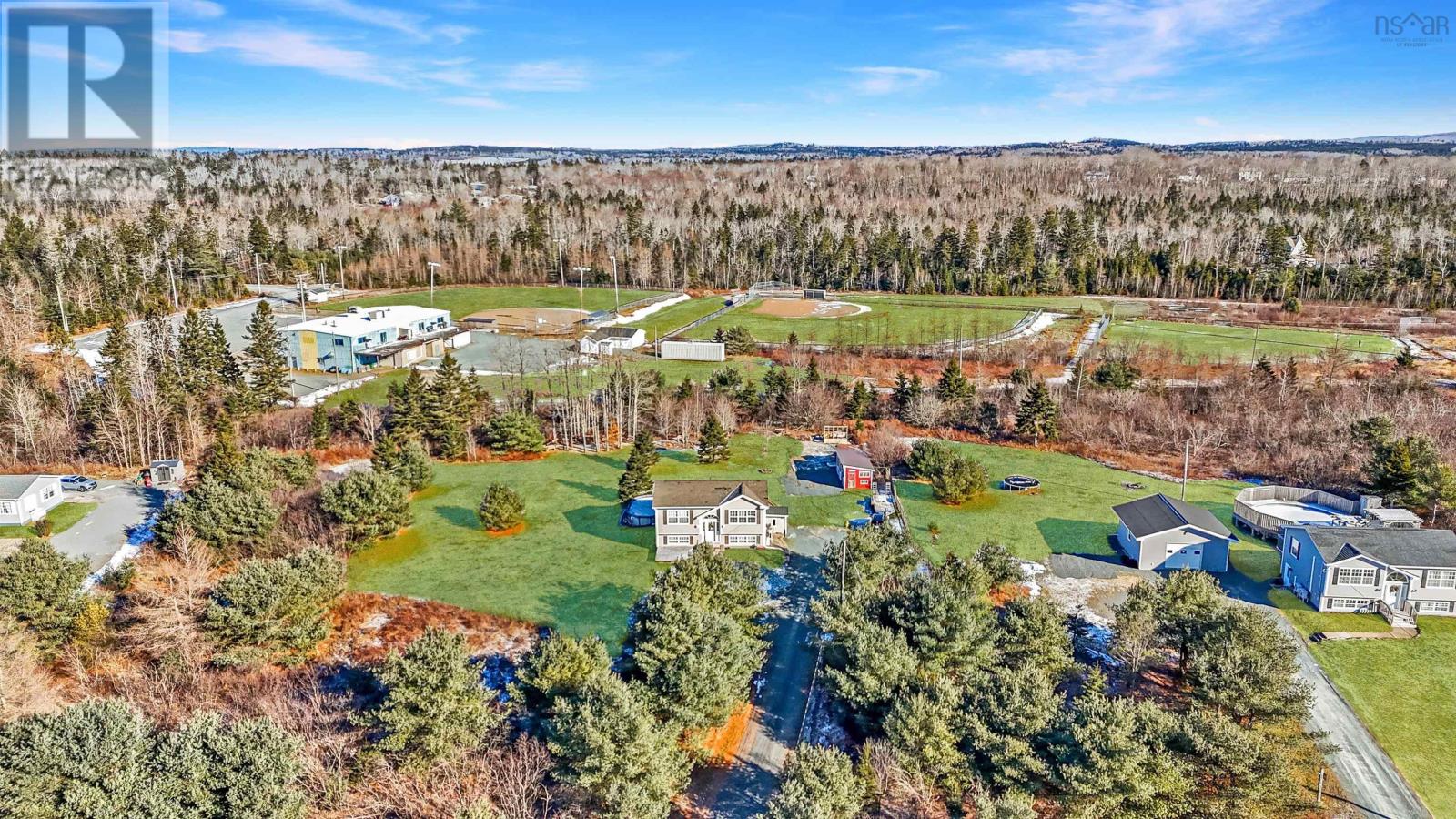 579 Highway 1, Mount Uniacke, Nova Scotia  B0N 1Z0 - Photo 5 - 202505718