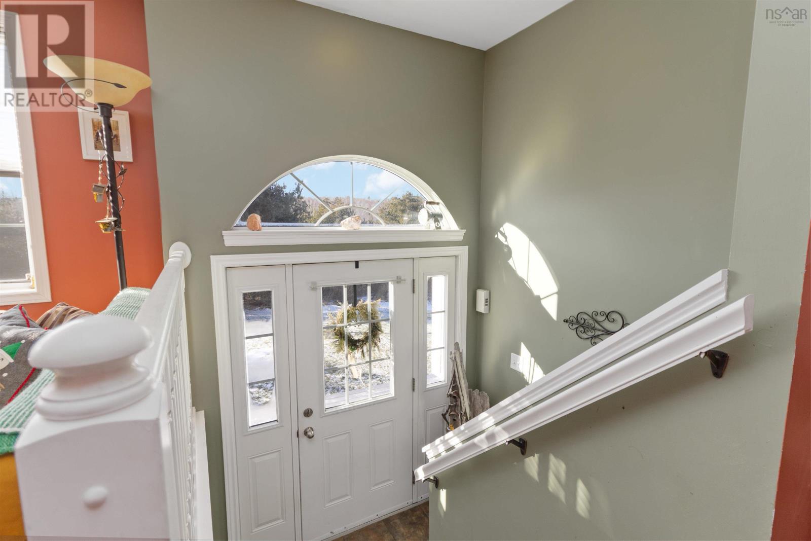 579 Highway 1, Mount Uniacke, Nova Scotia  B0N 1Z0 - Photo 8 - 202505718