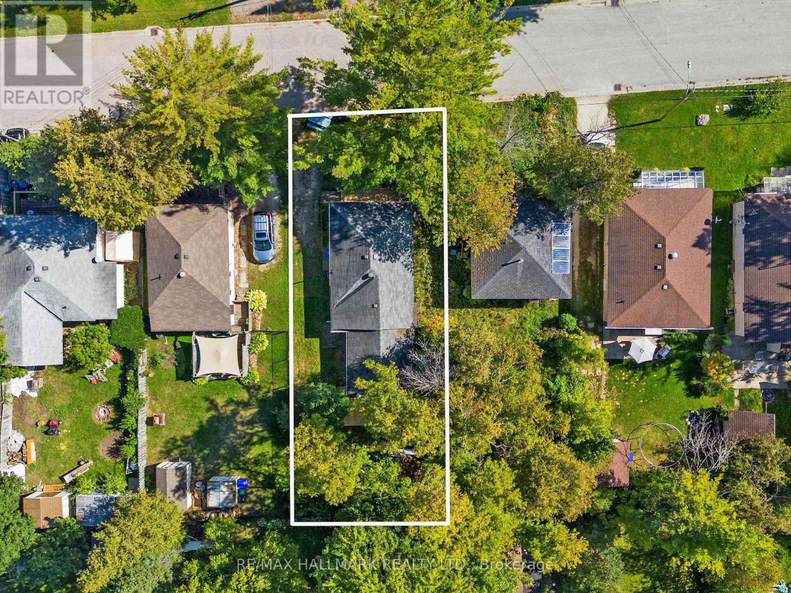 Property at 56 68TH STREET N image 3