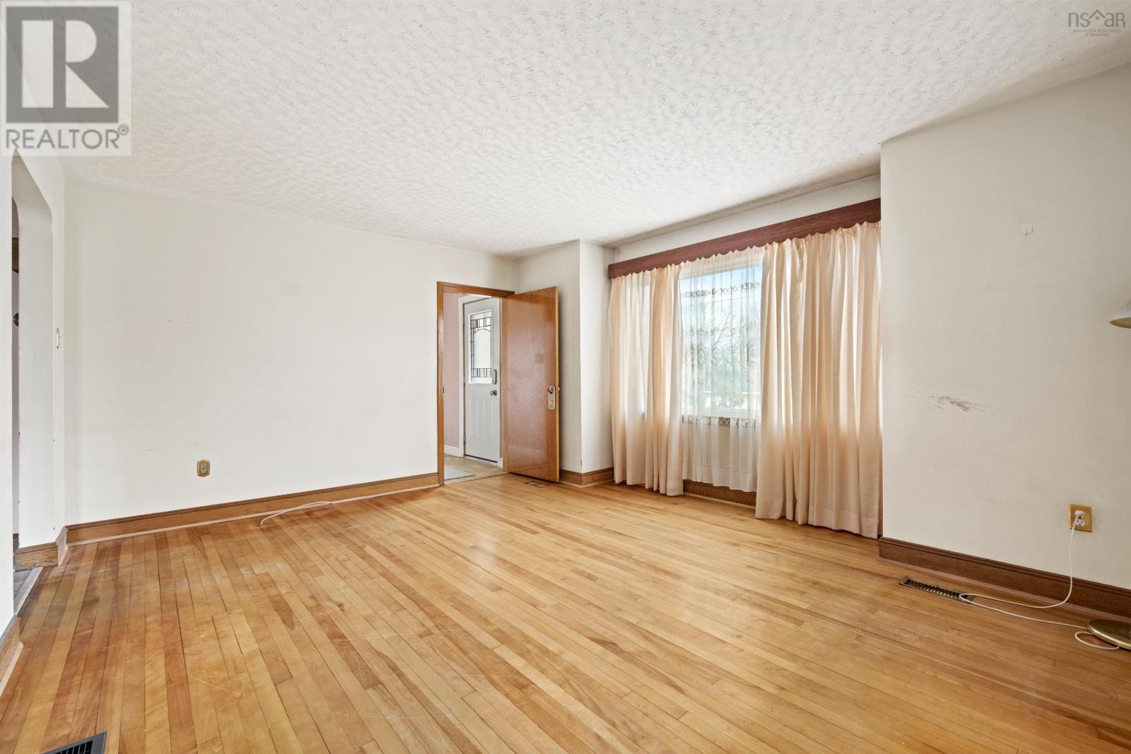 22 Meadowview Drive, Bedford, Nova Scotia  B4A 2C2 - Photo 16 - 202505731