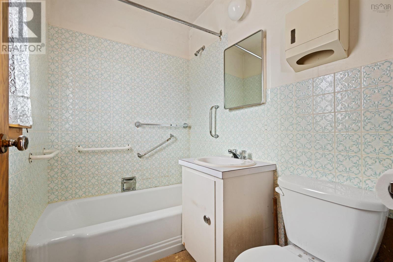 22 Meadowview Drive, Bedford, Nova Scotia  B4A 2C2 - Photo 25 - 202505731