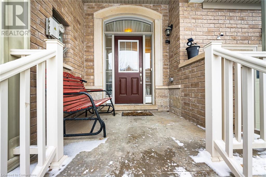 Property at 7 LADY EVELYN Crescent image 3