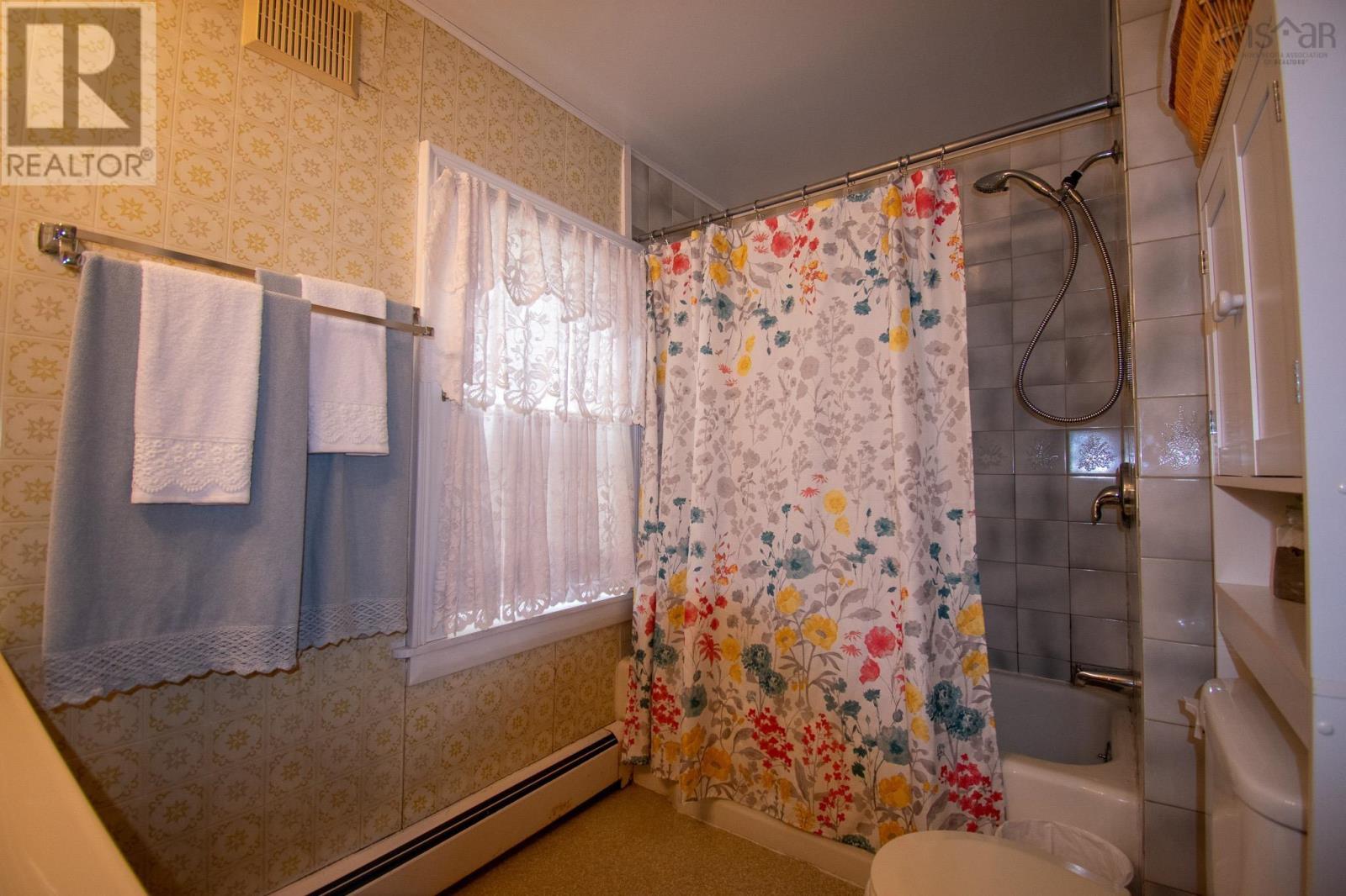 505 Main Street, Lawrencetown, Nova Scotia  B0S 1M0 - Photo 15 - 202505739