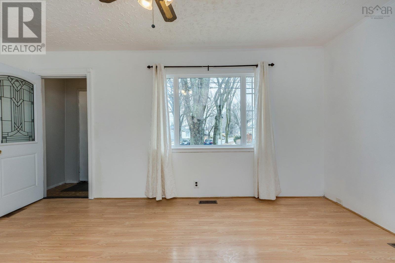 6568 Roslyn Road, Halifax, Nova Scotia  B3L 2M9 - Photo 16 - 202505738