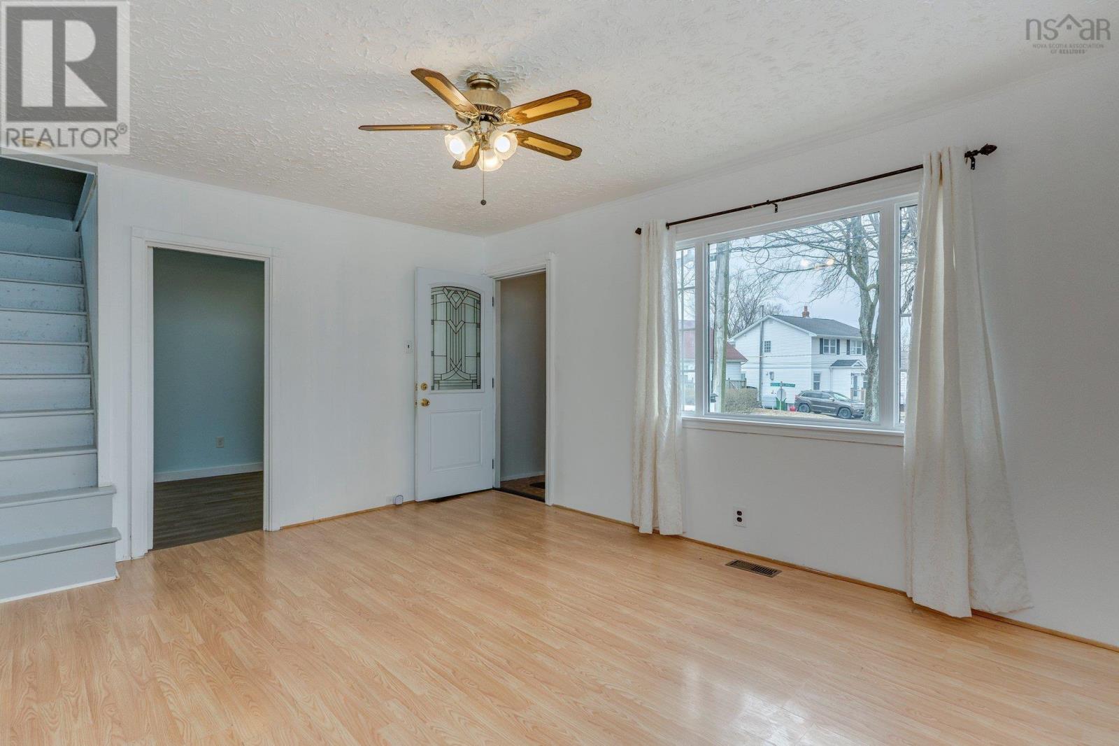 6568 Roslyn Road, Halifax, Nova Scotia  B3L 2M9 - Photo 17 - 202505738