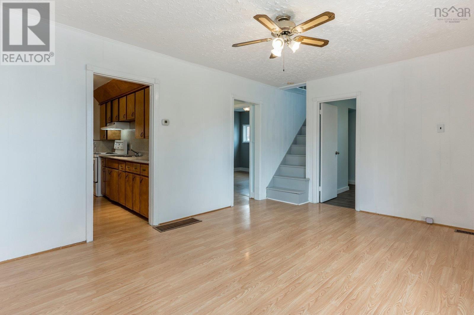 6568 Roslyn Road, Halifax, Nova Scotia  B3L 2M9 - Photo 18 - 202505738