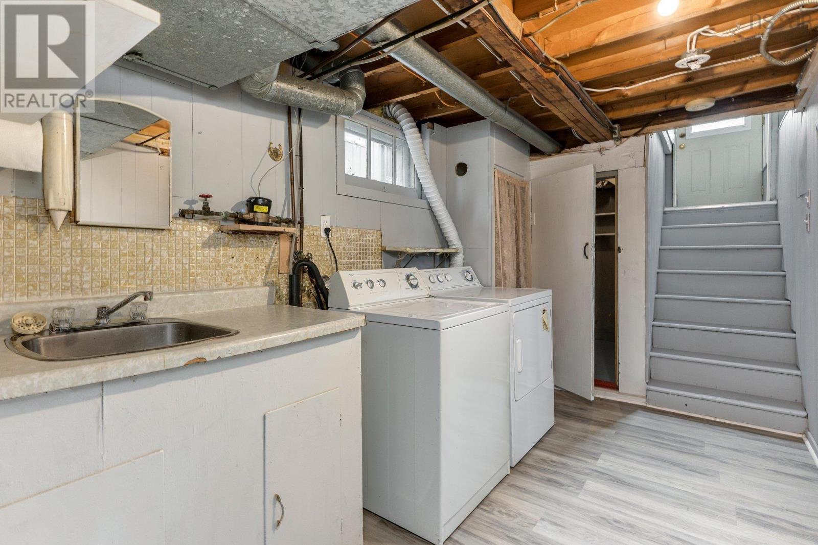 6568 Roslyn Road, Halifax, Nova Scotia  B3L 2M9 - Photo 40 - 202505738