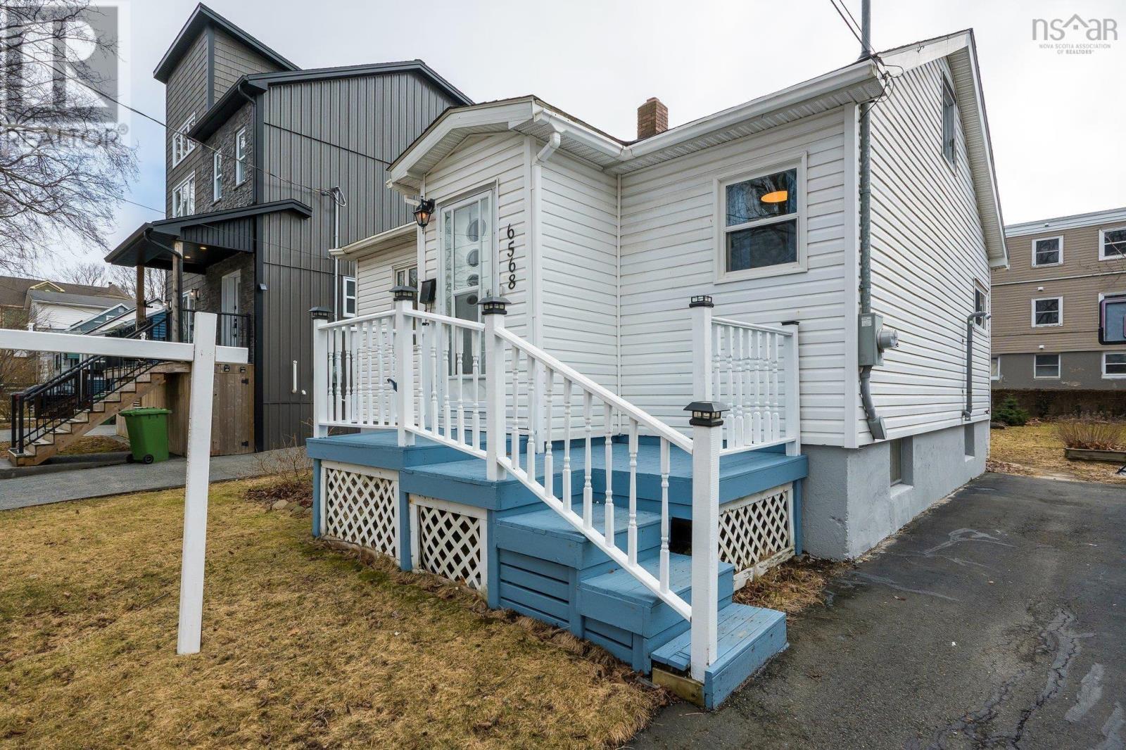 6568 Roslyn Road, Halifax, Nova Scotia  B3L 2M9 - Photo 5 - 202505738