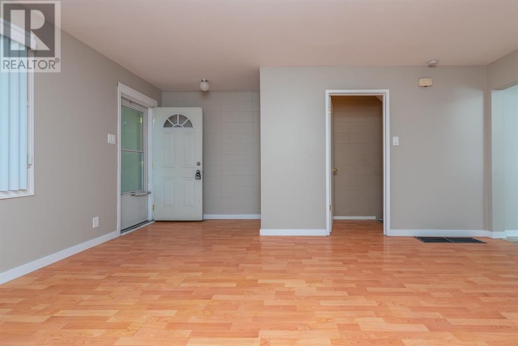 Property at 311, 2211 19 Street NE image 2