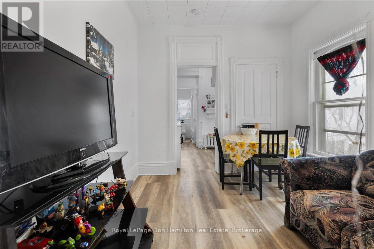 379 Argyle Avenue N, North Perth, Ontario  N4W 1N2 - Photo 38 - X11990145