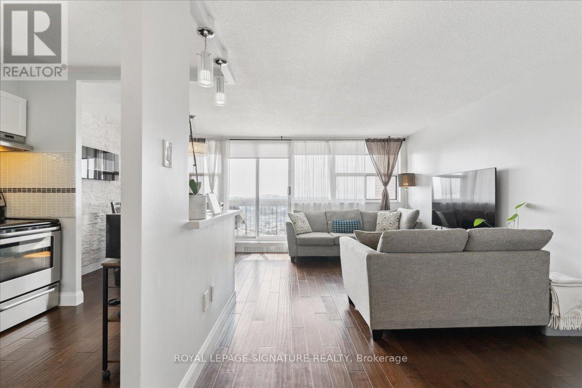 Property at 1007 - 3501 GLEN ERIN DRIVE image 4