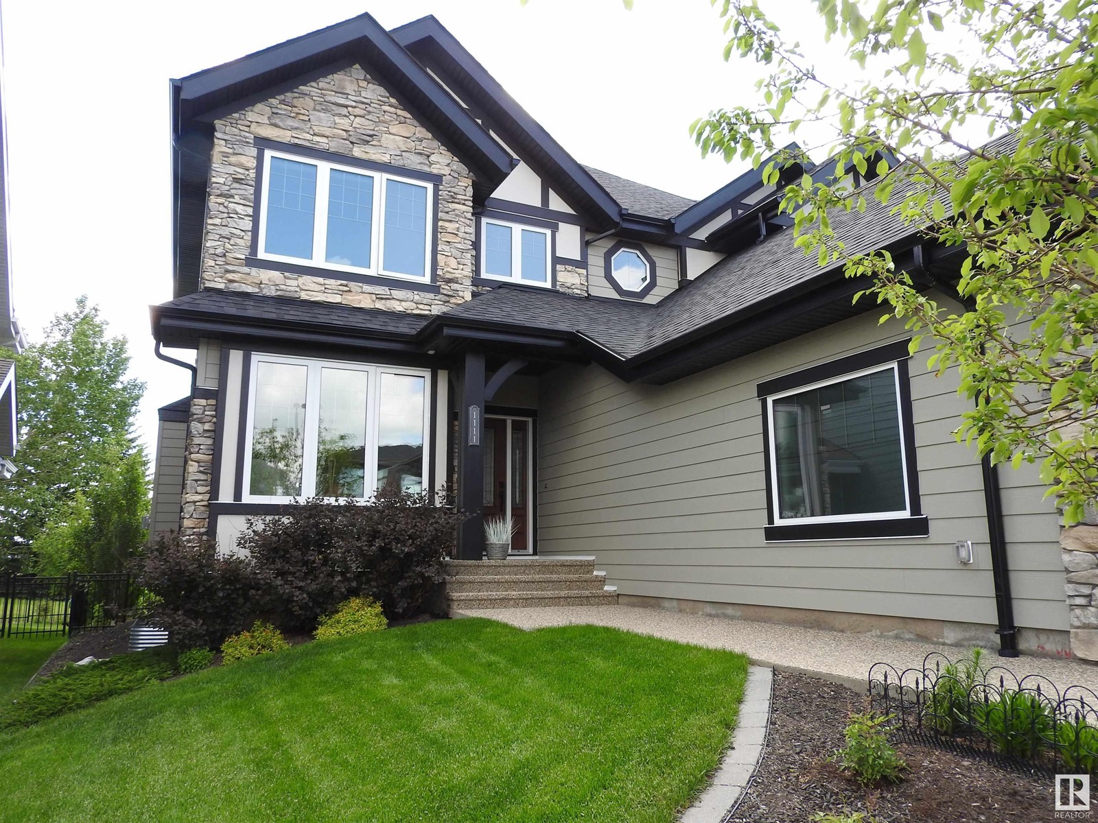 Property at 1111 HAINSTOCK GREEN SW image 3