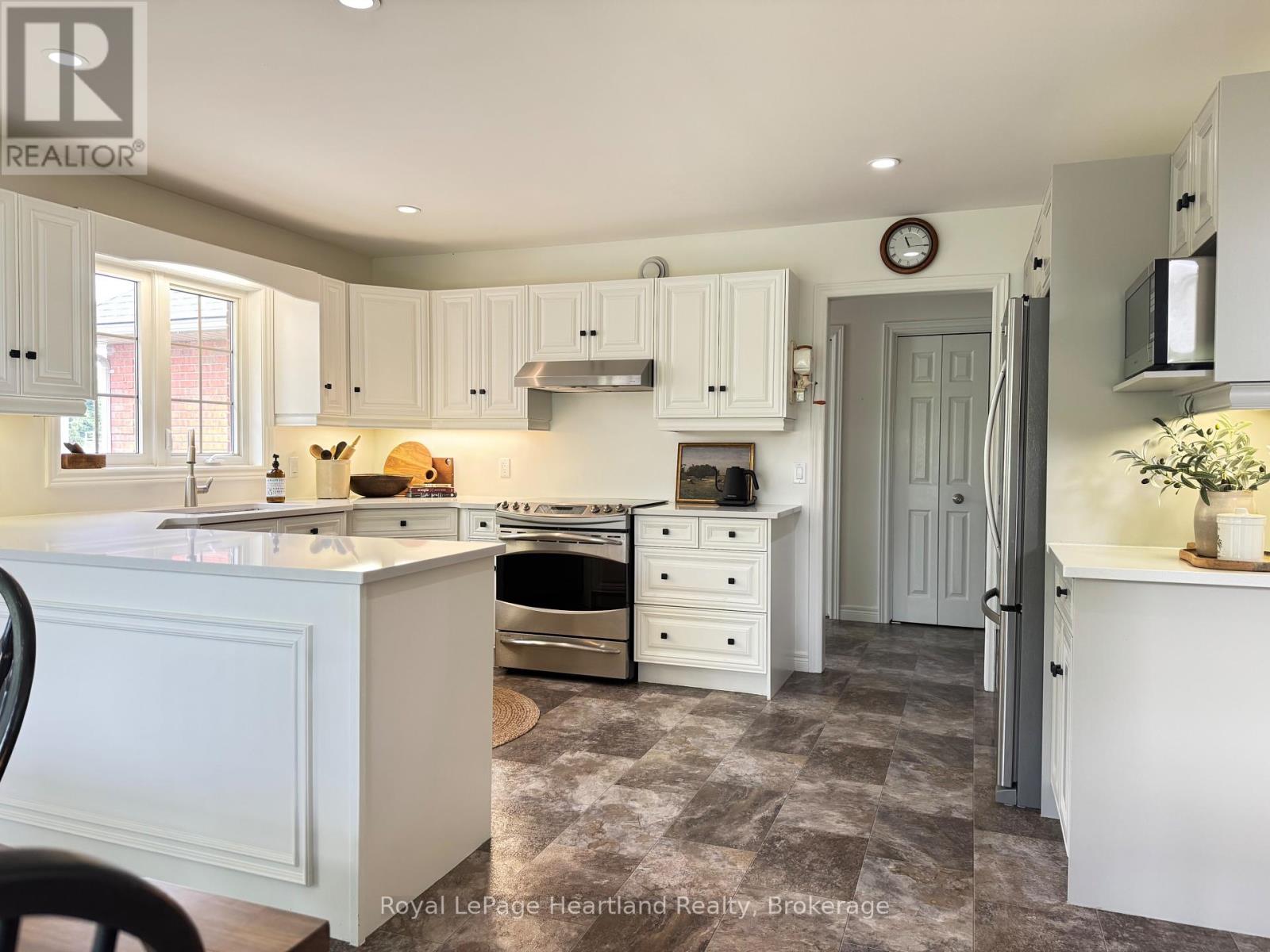 81572 Lucknow Line, Ashfield-Colborne-Wawanosh, Ontario  N7A 3Y1 - Photo 7 - X11962324