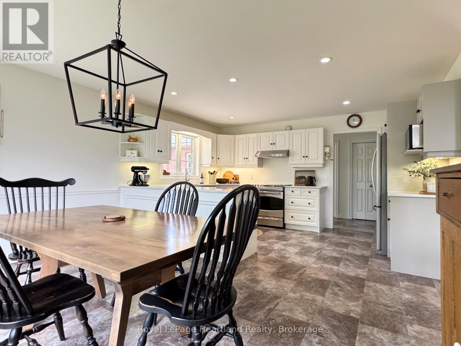 81572 Lucknow Line, Ashfield-Colborne-Wawanosh, Ontario  N7A 3Y1 - Photo 8 - X11962324