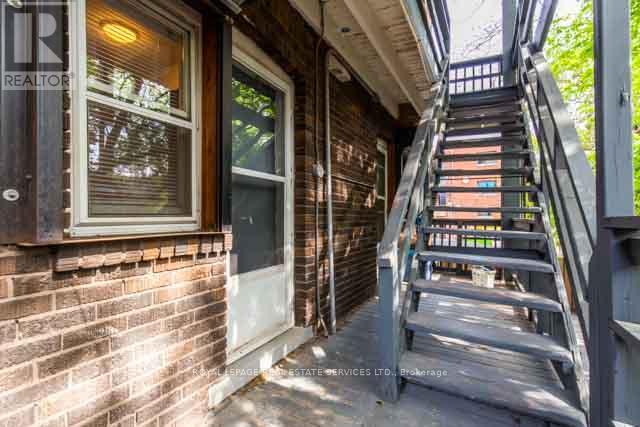 15 Ontario Avenue, Hamilton (Stinson), Ontario  L8N 2X1 - Photo 13 - X11823623
