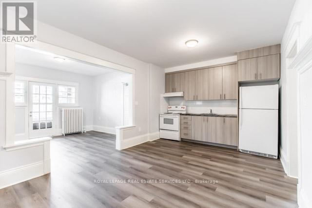 15 Ontario Avenue, Hamilton (Stinson), Ontario  L8N 2X1 - Photo 8 - X11823623