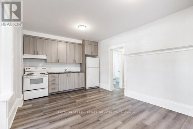 15 Ontario Avenue, Hamilton (Stinson), Ontario  L8N 2X1 - Photo 9 - X11823623