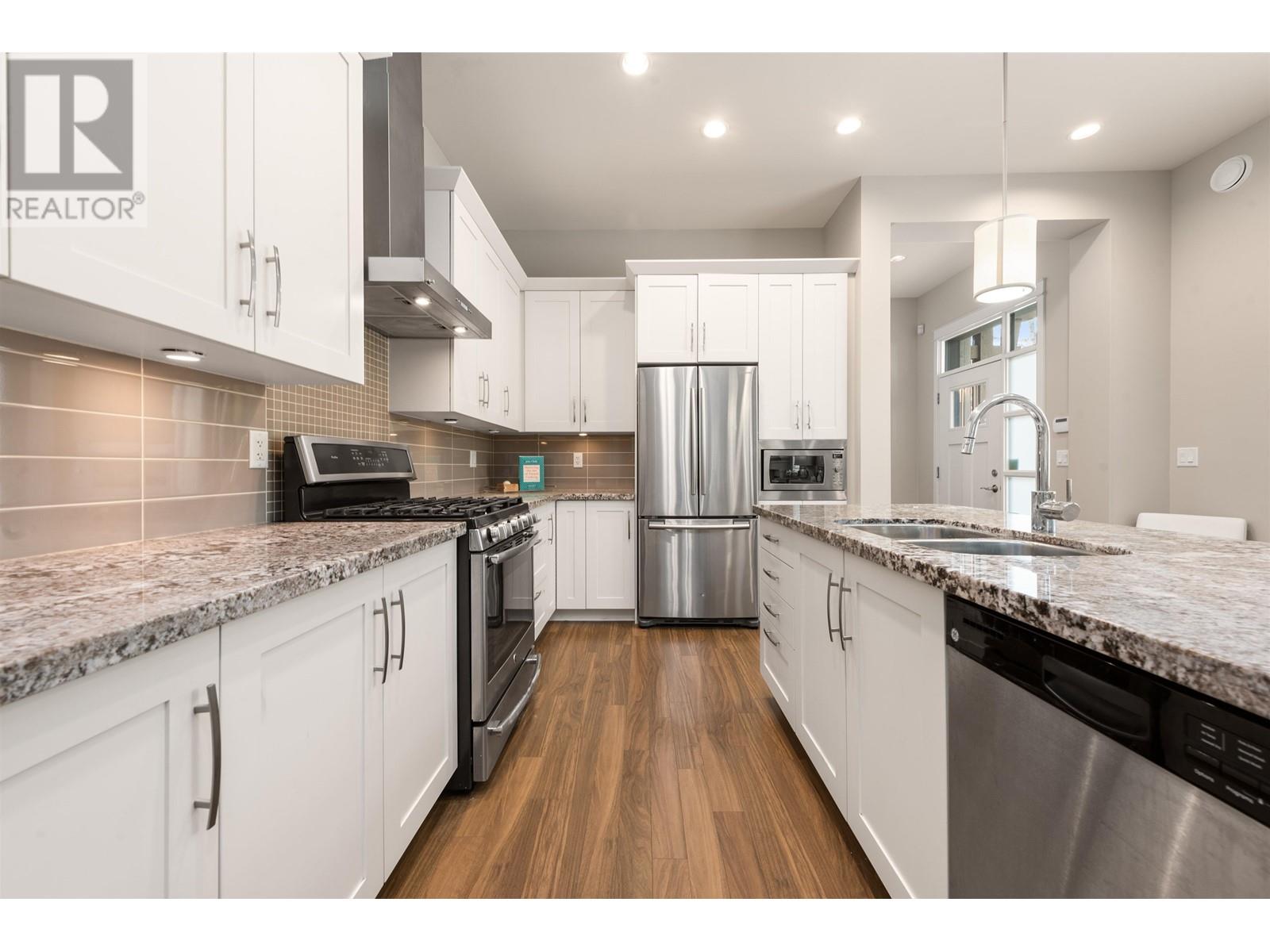 Property at 5090 SPRINGS BOULEVARD image 4