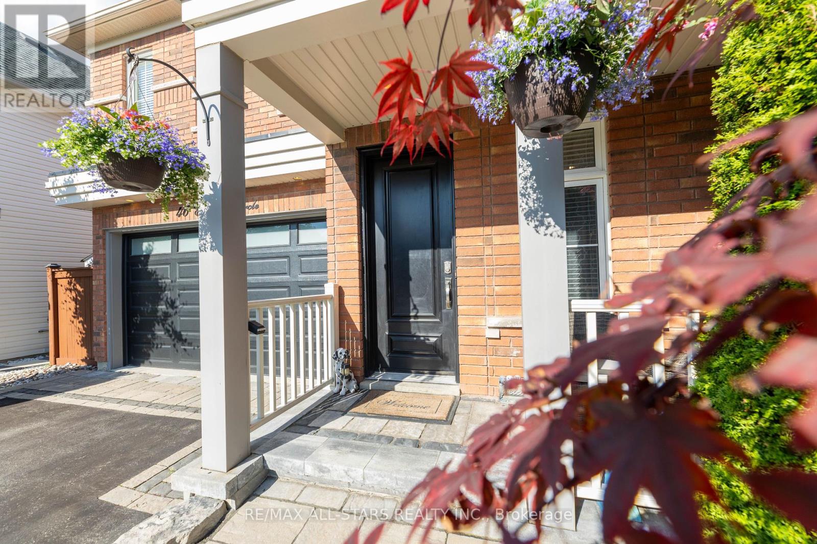 Property at 46 EASTGATE CIRCLE image 4