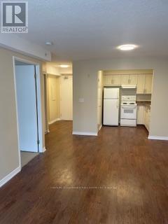 415 - 1056 Queens Avenue, Oakville (Cp College Park), Ontario  L6H 6R3 - Photo 6 - W12039824