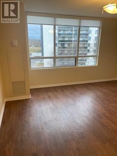 510 - 1056 Queens Avenue, Oakville (Cp College Park), Ontario  L6H 6R3 - Photo 3 - W12039825