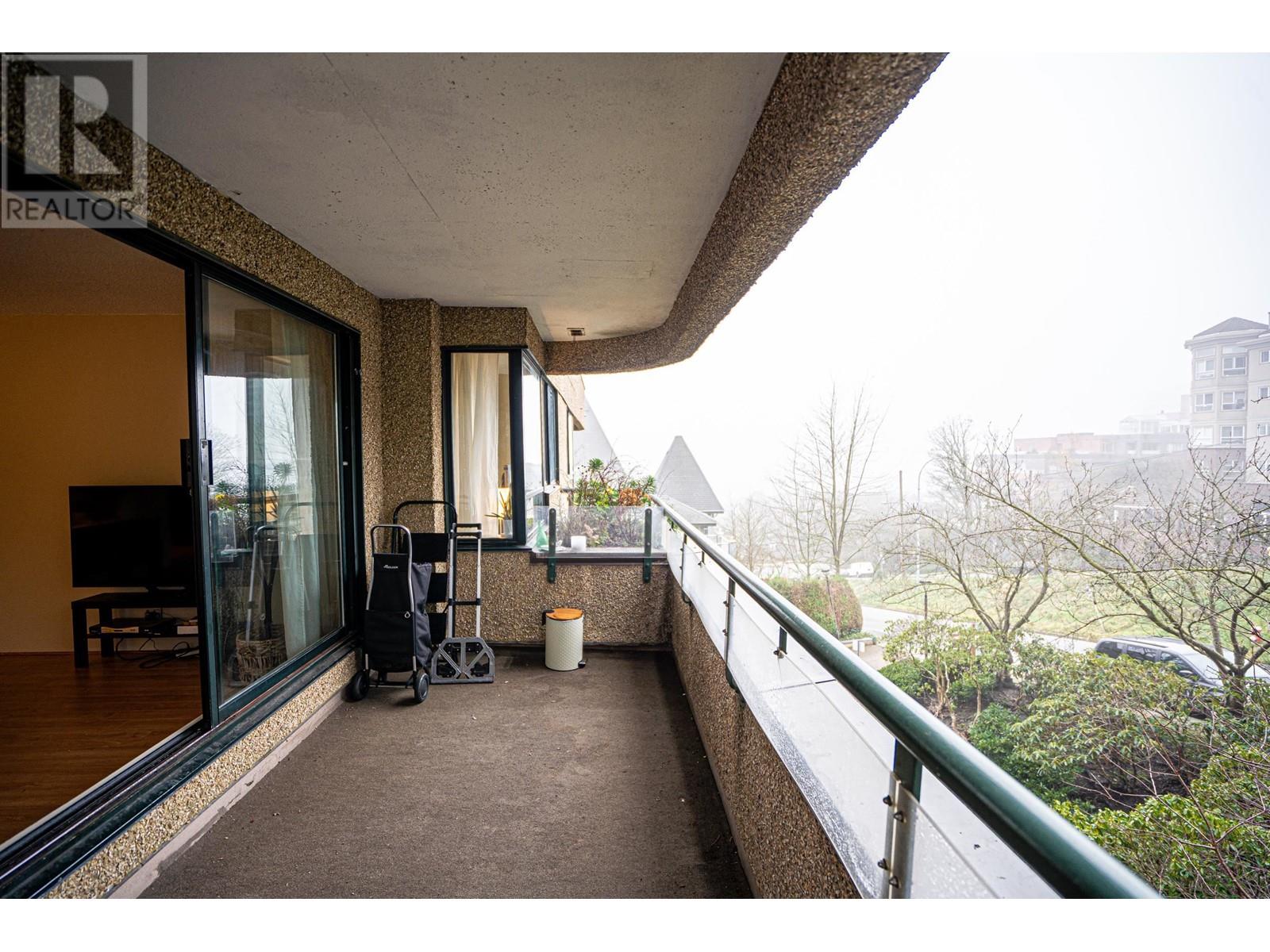 302 1026 Queens Avenue, New Westminster, British Columbia  V3M 6B2 - Photo 19 - R2981398