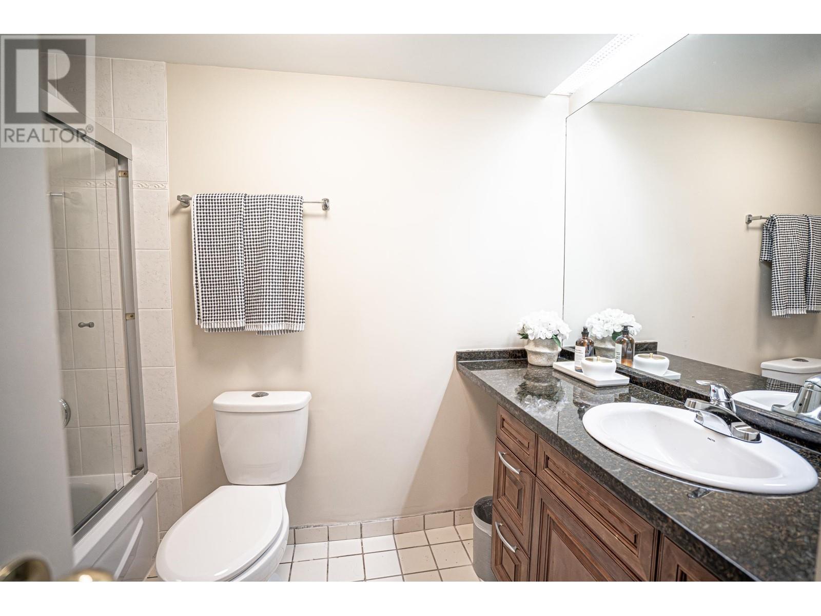 302 1026 Queens Avenue, New Westminster, British Columbia  V3M 6B2 - Photo 18 - R2981398