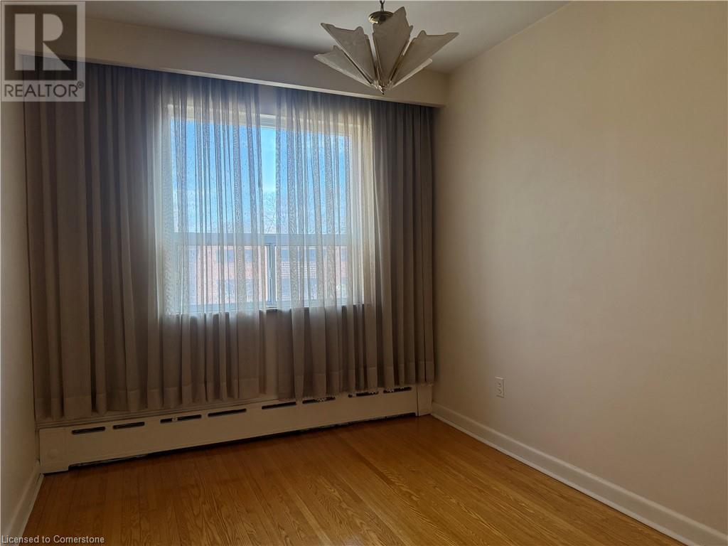 25 Windermere Avenue