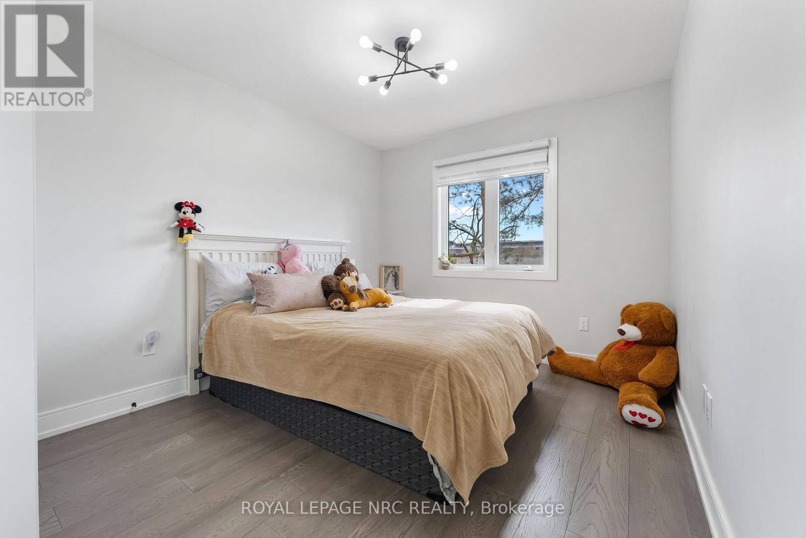 318 River Road, Welland (Welland Downtown), Ontario  L3B 2S4 - Photo 16 - X12039916