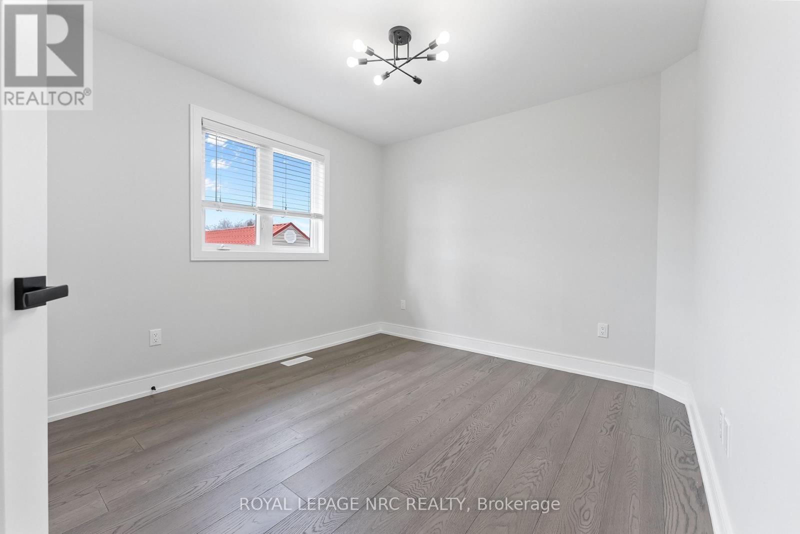318 River Road, Welland (Welland Downtown), Ontario  L3B 2S4 - Photo 17 - X12039916