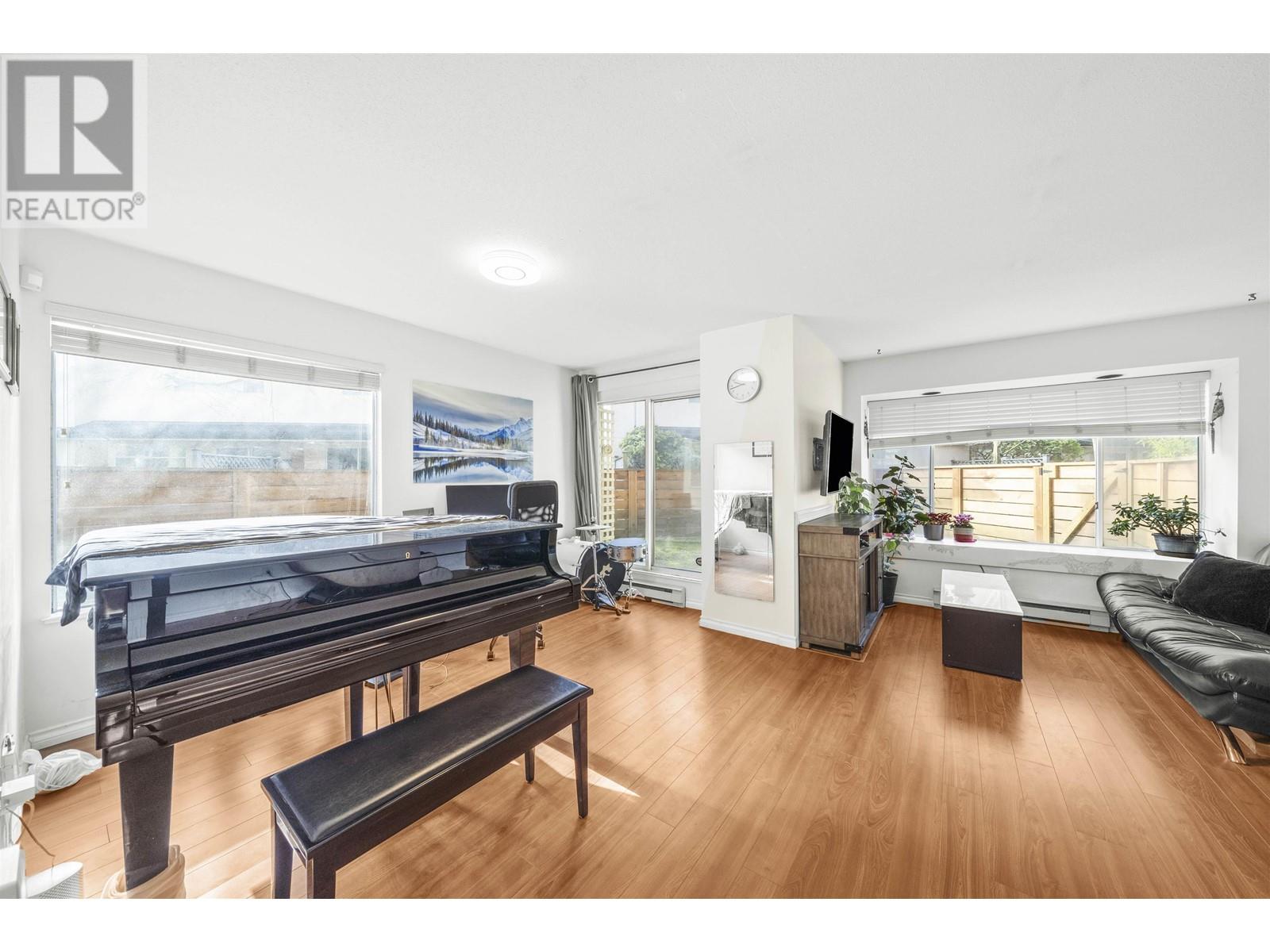 8 7611 Moffatt Road, Richmond, British Columbia  V6Y 1X9 - Photo 2 - R2981661