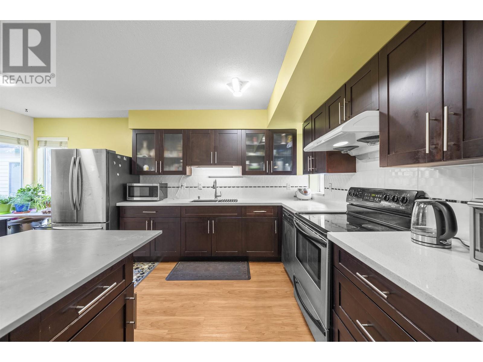 8 7611 Moffatt Road, Richmond, British Columbia  V6Y 1X9 - Photo 6 - R2981661