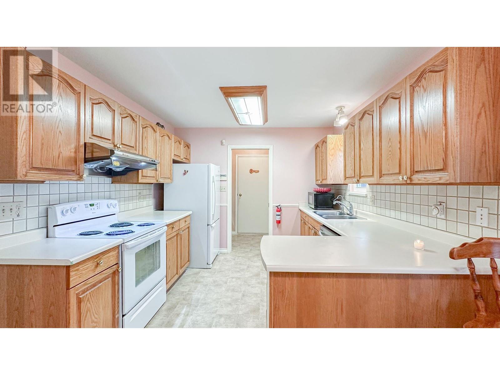 75 2865 Glen Drive, Coquitlam, British Columbia  V3B 6Y8 - Photo 13 - R2981662