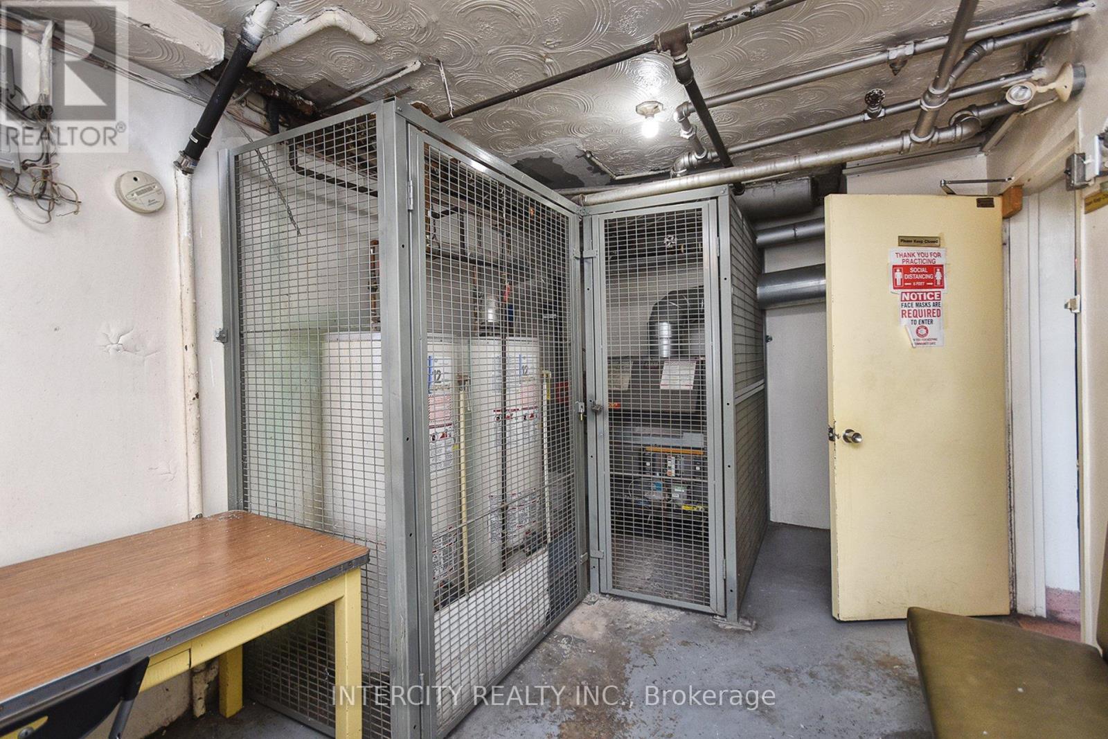 415 Wilson Avenue, Toronto, Ontario  M3H 1T4 - Photo 10 - C12039975